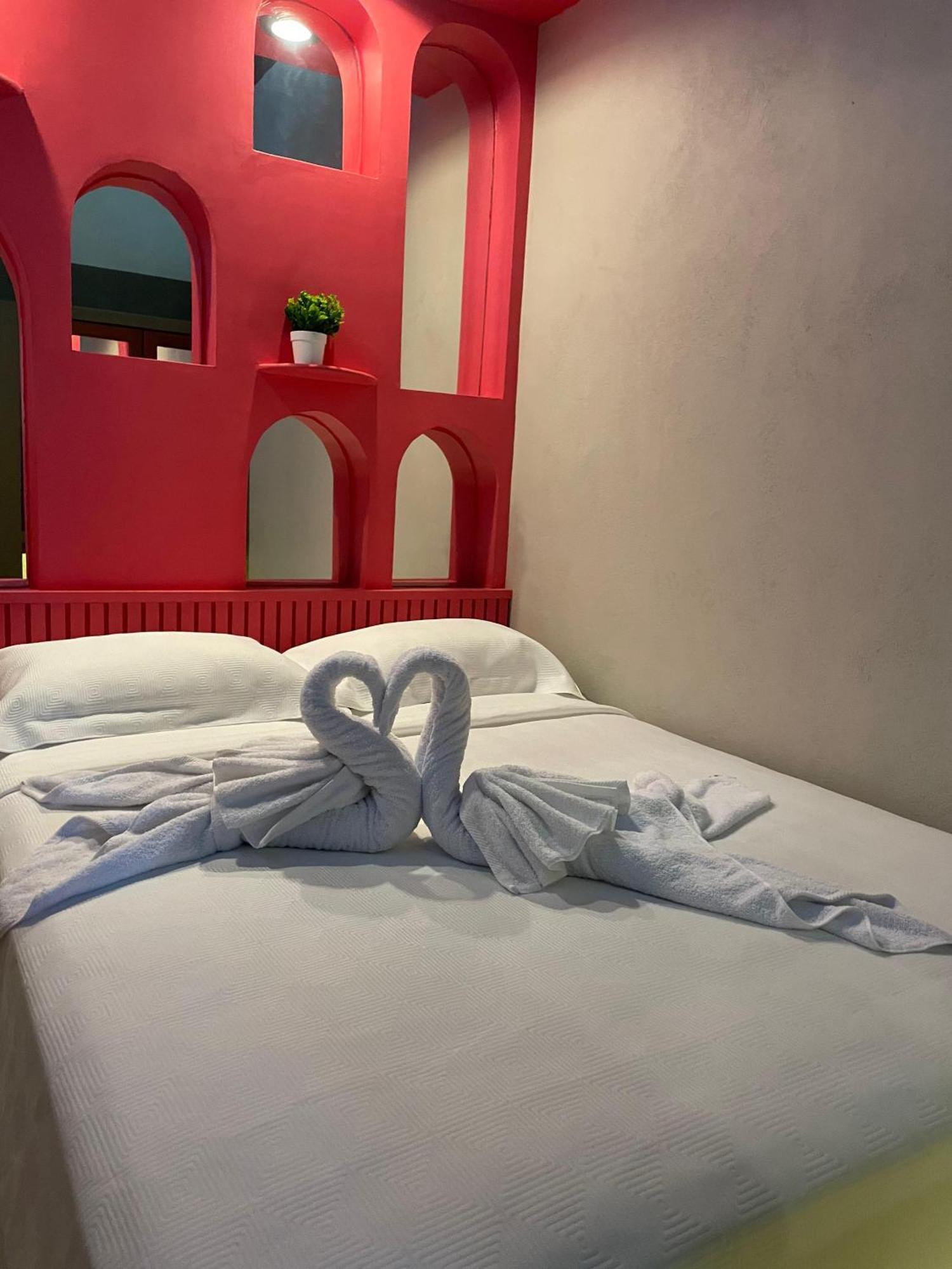 Hostal Poquito A Poquito Valladolid  Ngoại thất bức ảnh