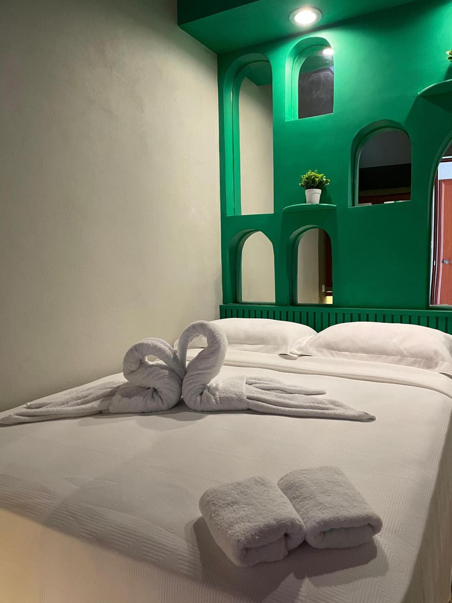Hostal Poquito A Poquito Valladolid  Ngoại thất bức ảnh